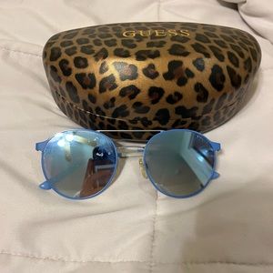 guess blue sunglasses